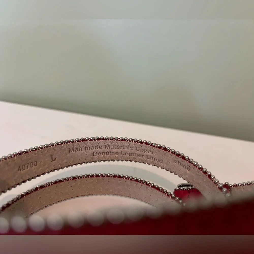 Red Beaded Trim Skinny Belt Size Large Leather Lined Silver Buckle